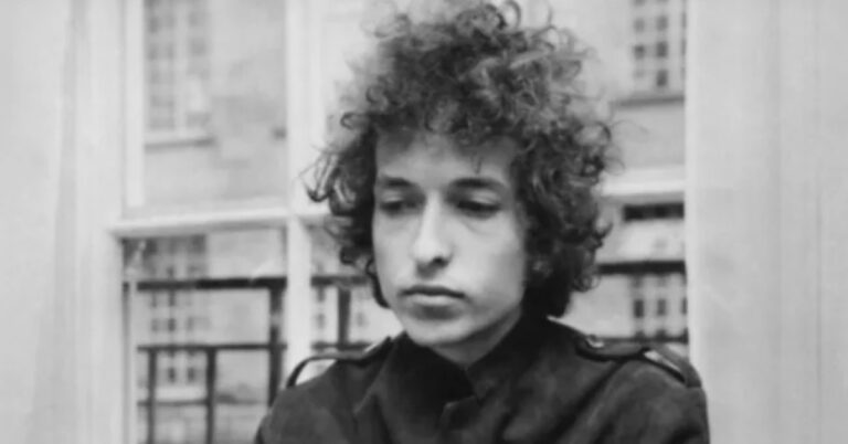 bob dylan net worth